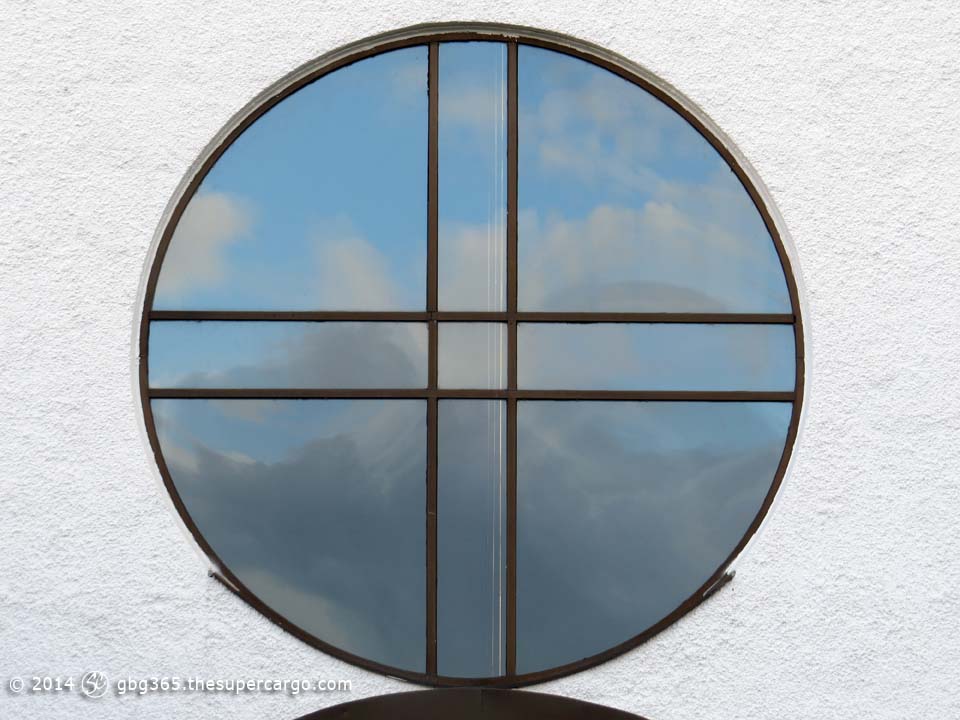 The sky in the round window